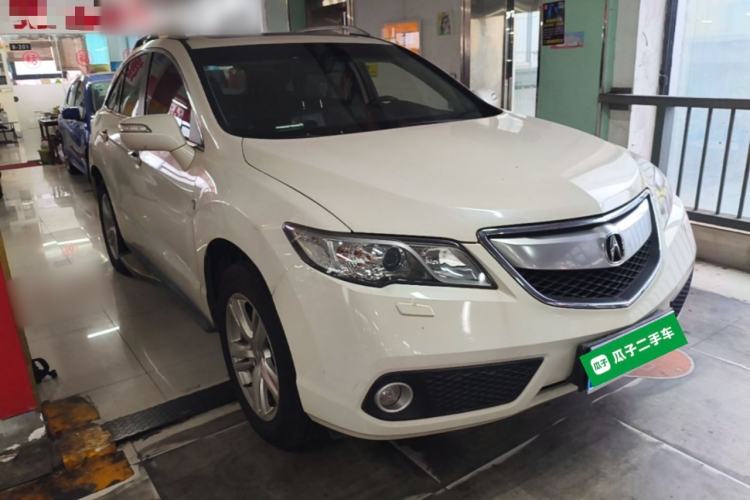 Used Acura RDX 2013 3.0L Two-Wheel Drive Elite Edition Front Right 45 Deg
