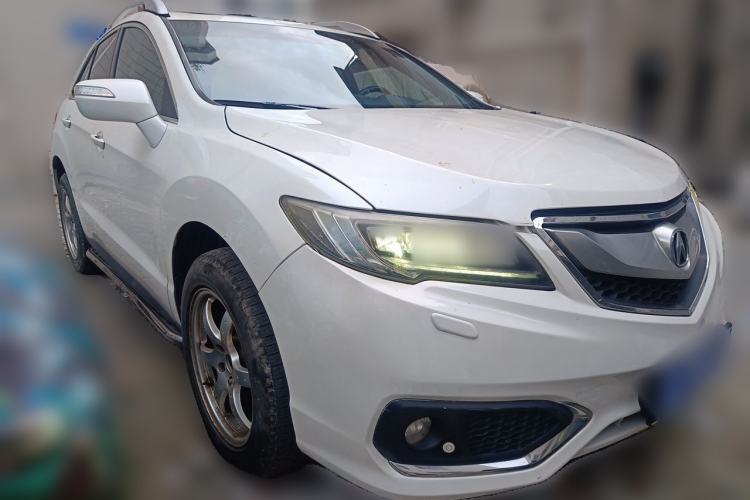 Used Acura RDX 2013 3.0L Two-Wheel Drive Elite Edition Front Right 45 Deg