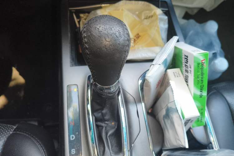 Used Acura RDX 2013 3.0L Two-Wheel Drive Elite Edition Gear Lever