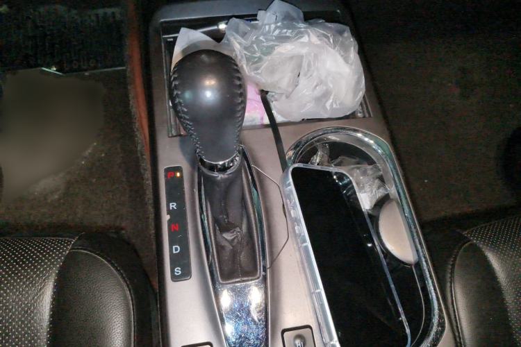 Used Acura RDX 2013 3.0L Two-Wheel Drive Elite Edition Gear Lever