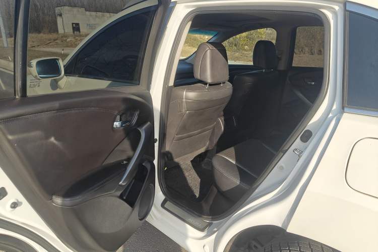 Used Acura RDX 2013 3.0L Two-Wheel Drive Elite Edition Interior 4