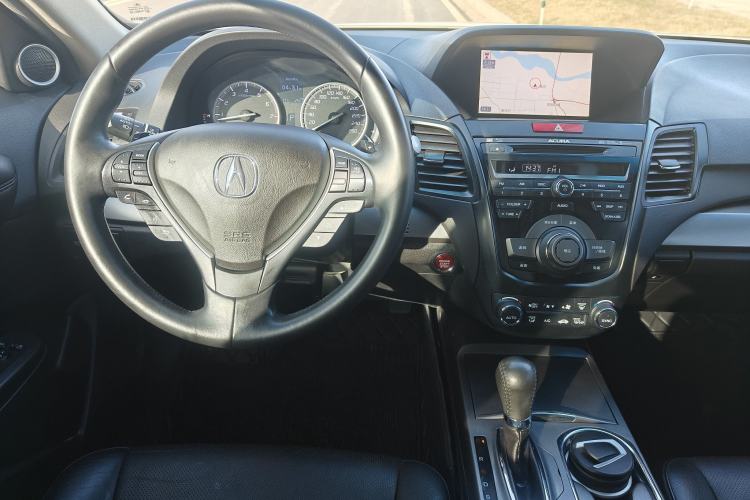 Used Acura RDX 2013 3.0L Two-Wheel Drive Elite Edition Interior 6