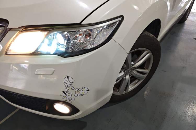 Used Acura RDX 2013 3.0L Two-Wheel Drive Elite Edition Left Front Headlight