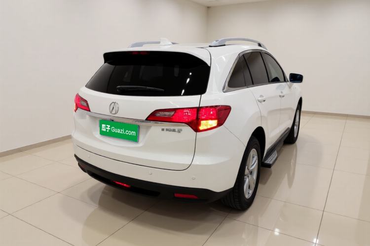 Used Acura RDX 2013 3.0L Two-Wheel Drive Elite Edition Rear Right 45 Deg