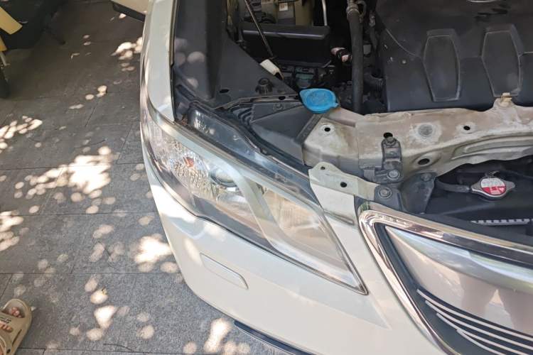 Used Acura RDX 2013 3.0L Two-Wheel Drive Elite Edition Right Front Headlight
