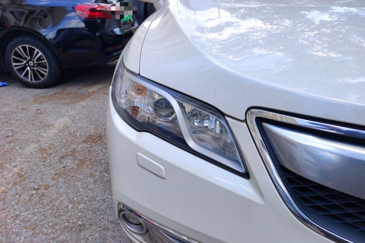 Used Acura RDX 2013 3.0L Two-Wheel Drive Elite Edition Right Front Headlight