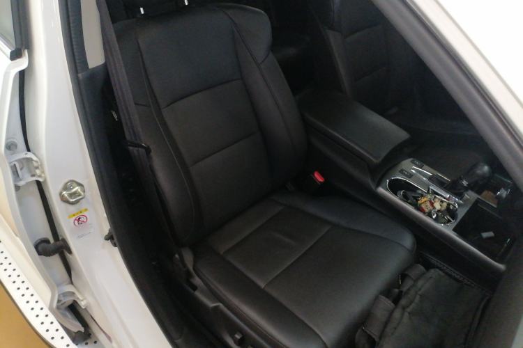 Used Acura RDX 2013 3.0L Two-Wheel Drive Elite Edition Right Front Seat
