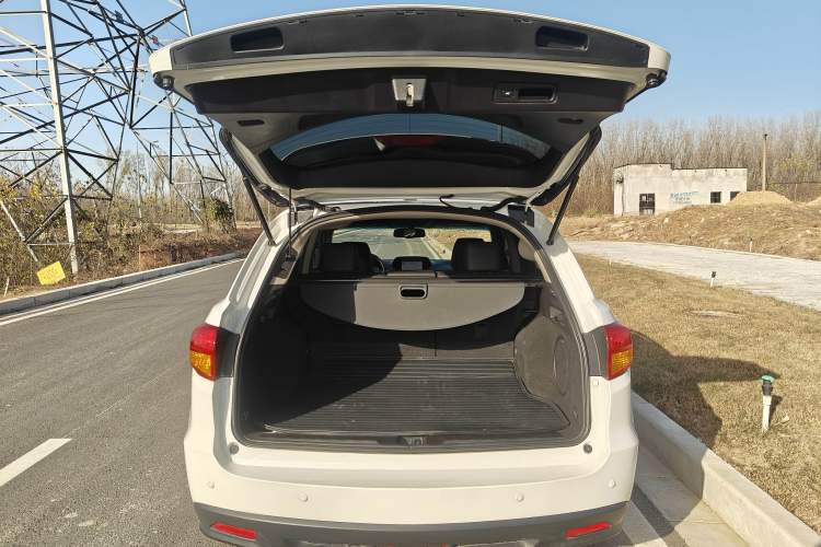 Used Acura RDX 2013 3.0L Two-Wheel Drive Elite Edition Trunk