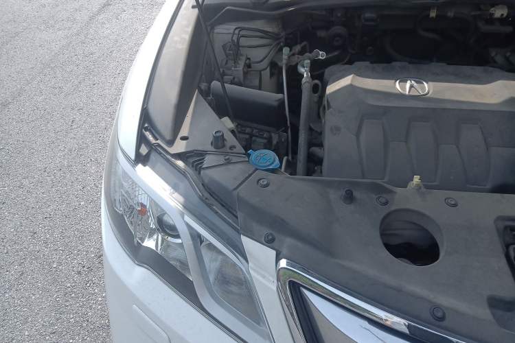 Used Acura RDX  Engine Bay Right