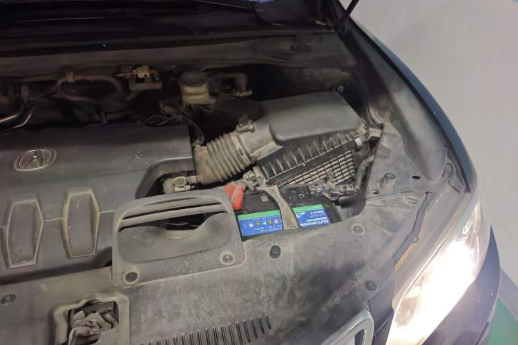 Used Acura RDX 2016 3.0L Two-Wheel Drive Comfort Edition Engine Bay Left
