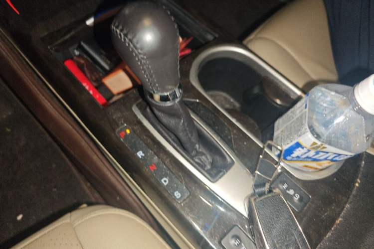 Used Acura RDX 2016 3.0L Two-Wheel Drive Comfort Edition Gear Lever
