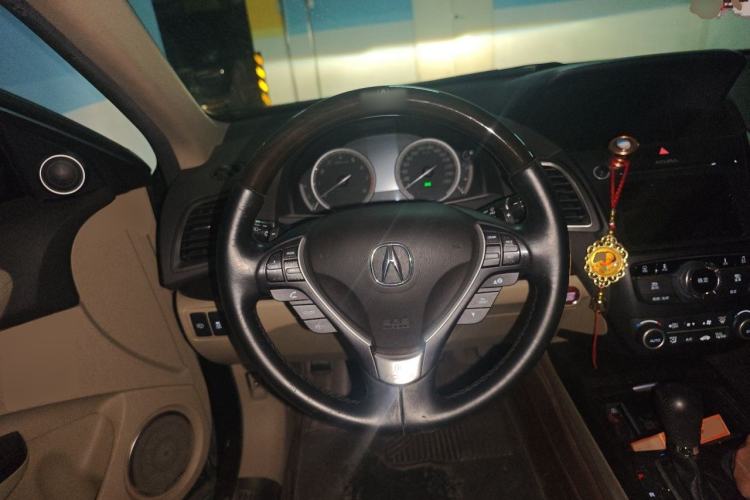 Used Acura RDX 2016 3.0L Two-Wheel Drive Comfort Edition Steering Wheel