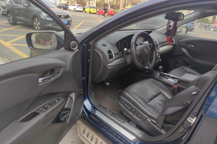Used Acura RDX 2016 3.0L Four-Wheel Drive Deluxe Edition Driver Seat