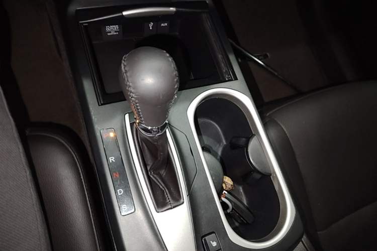 Used Acura RDX 2016 3.0L Four-Wheel Drive Deluxe Edition Gear Lever