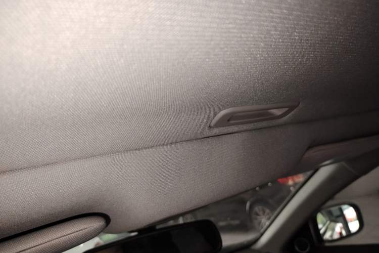 Used Acura RDX 2016 3.0L Four-Wheel Drive Deluxe Edition Headliner
