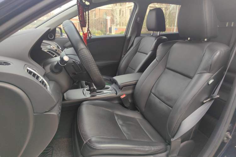 Used Acura RDX 2016 3.0L Four-Wheel Drive Deluxe Edition Left Front Seat