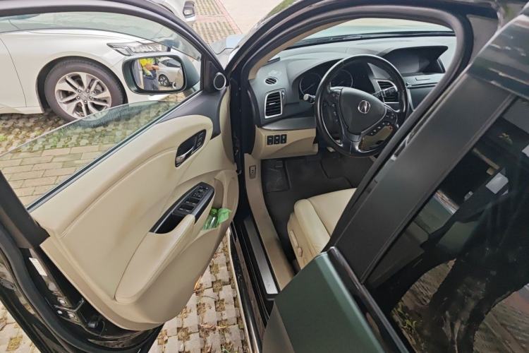 Used Acura RDX  Driver Seat