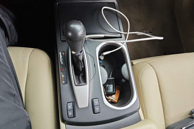 Used Acura RDX  Gear Lever