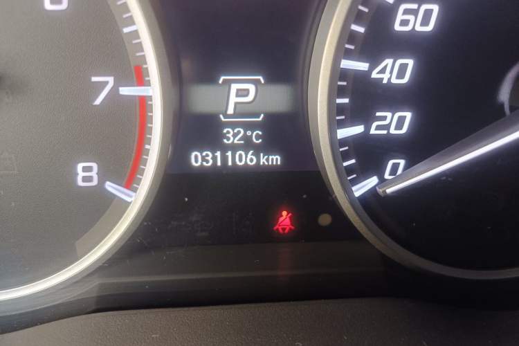 Used Acura RDX 2016 3.0L Four-Wheel Drive Deluxe Edition Odometer Close Up