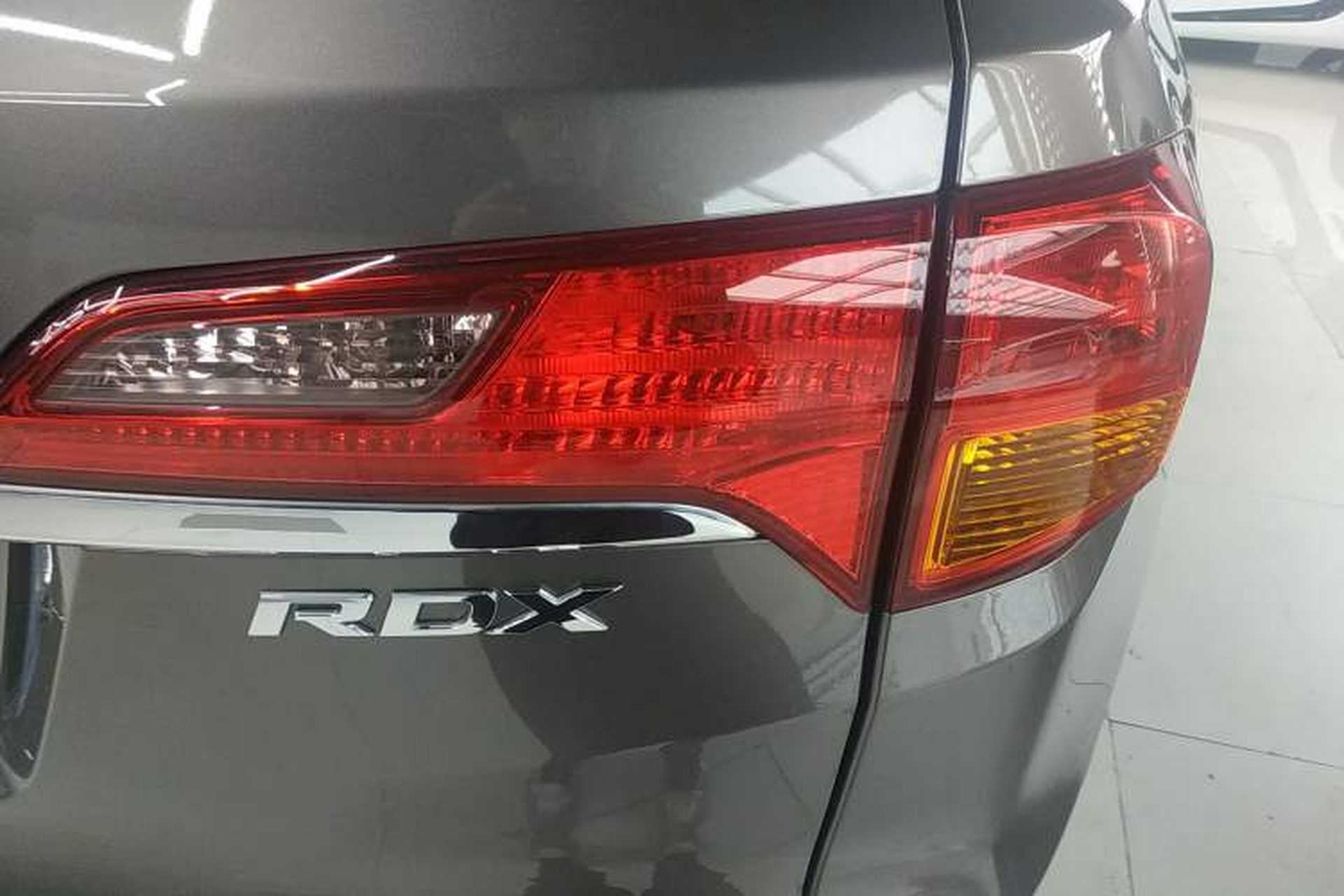 Used Acura RDX 2016 3.0L Two-Wheel Drive Comfort Edition Exterior 6
