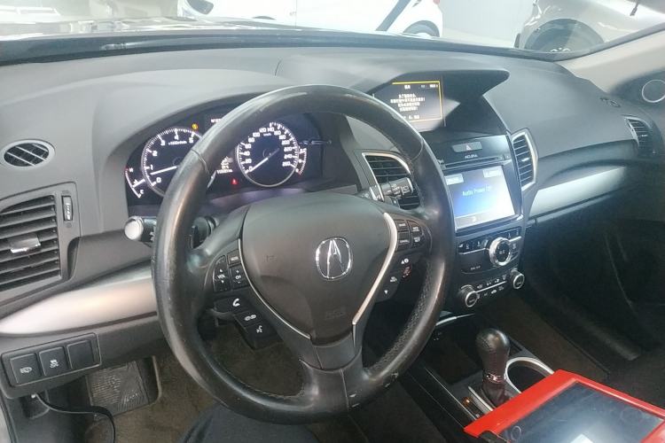 Used Acura RDX 2016 3.0L Two-Wheel Drive Comfort Edition Interior 2
