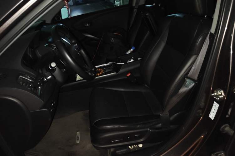 Used Acura RDX 2016 3.0L Two-Wheel-Drive Elite Edition Left Front Seat
