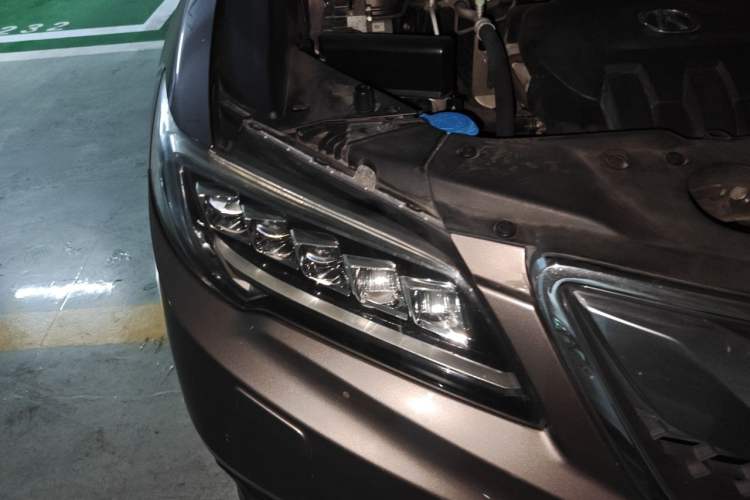 Used Acura RDX 2016 3.0L Two-Wheel-Drive Elite Edition Right Front Headlight