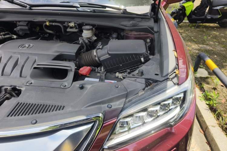 Used Acura RDX 2016 3.0L Four-Wheel Drive Deluxe Edition Engine Bay Left
