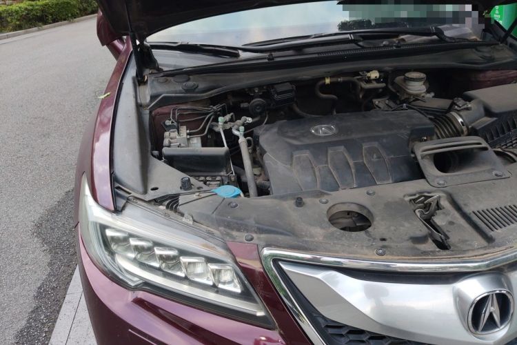 Used Acura RDX 2016 3.0L Two-Wheel-Drive Elite Edition Engine Bay Right