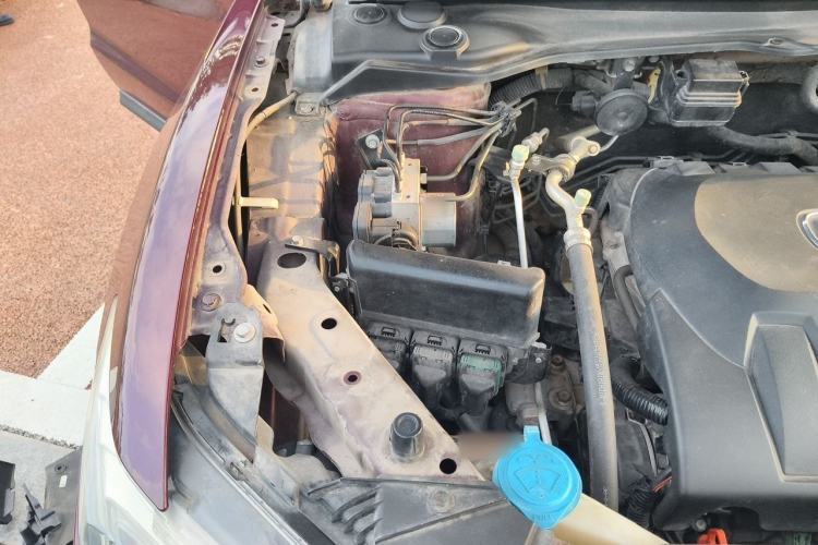 Used Acura RDX 2016 3.0L Two-Wheel-Drive Elite Edition Engine Bay Right