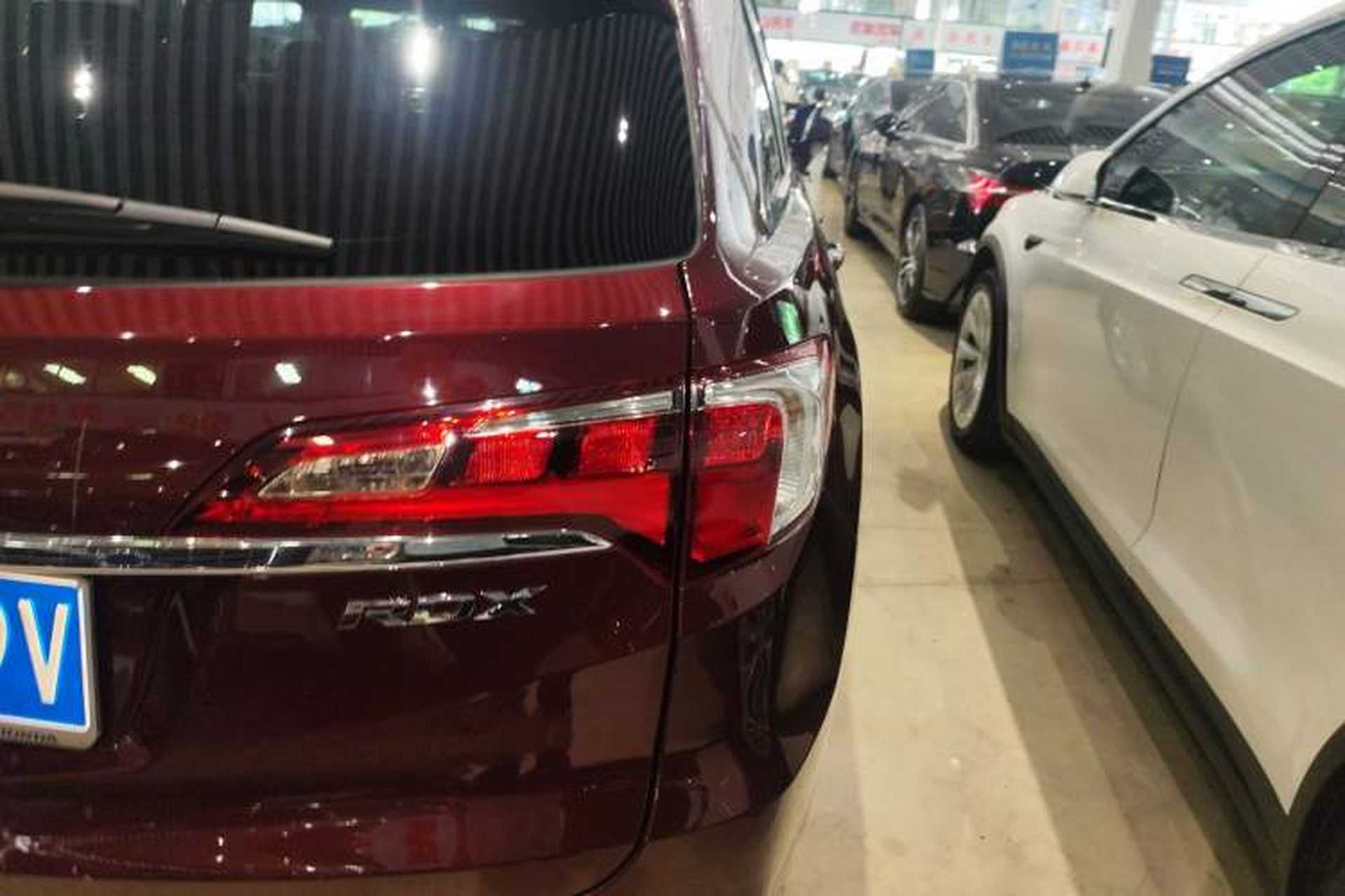 Used Acura RDX 2016 3.0L Two-Wheel-Drive Elite Edition Exterior 6