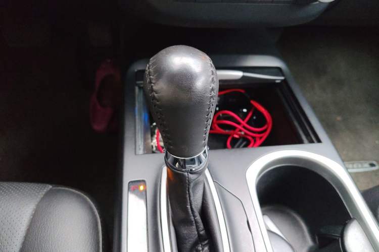 Used Acura RDX 2016 3.0L Two-Wheel-Drive Elite Edition Gear Lever