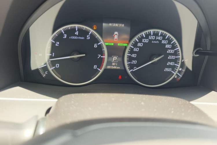 Used Acura RDX 2016 3.0L Four-Wheel Drive Deluxe Edition Odometer Close Up