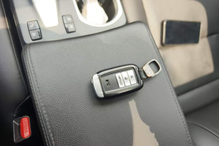 Used Acura RDX 2016 3.0L Four-Wheel Drive Deluxe Edition Vehicle Key