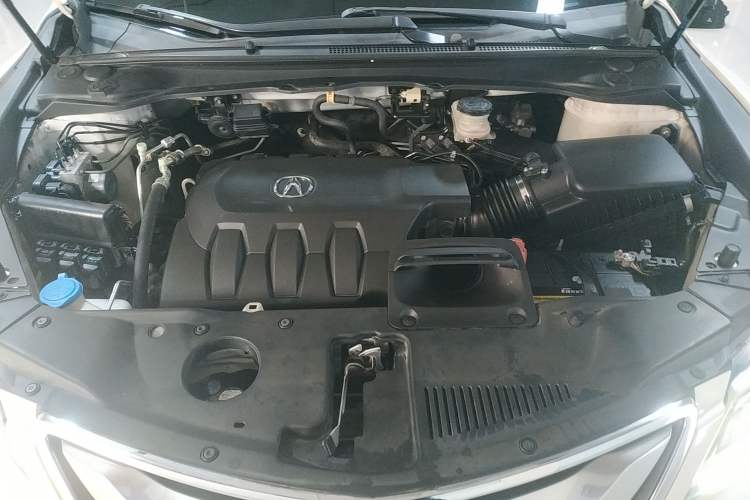 Used Acura RDX 2016 3.0L Two-Wheel-Drive Elite Edition Engine Bay