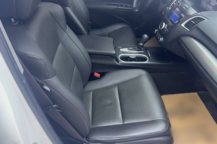 Used Acura RDX 2016 3.0L Two-Wheel-Drive Elite Edition Interior 6