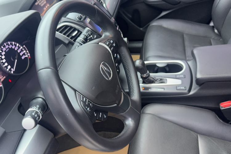 Used Acura RDX 2016 3.0L Two-Wheel-Drive Elite Edition Interior 7