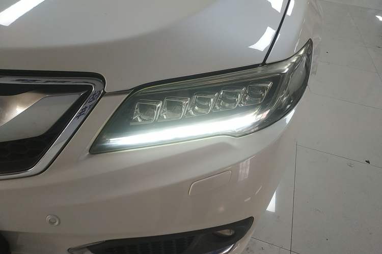 Used Acura RDX 2016 3.0L Two-Wheel-Drive Elite Edition Left Front Headlight