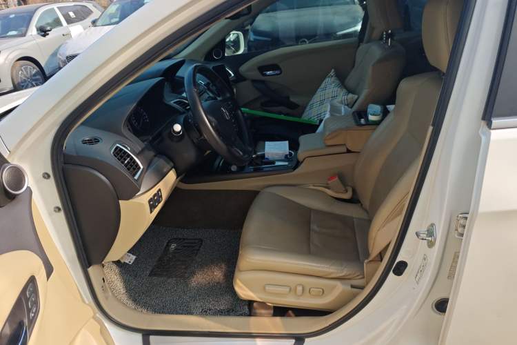 Used Acura RDX 2016 3.0L Four-Wheel Drive Deluxe Edition Left Front Seat