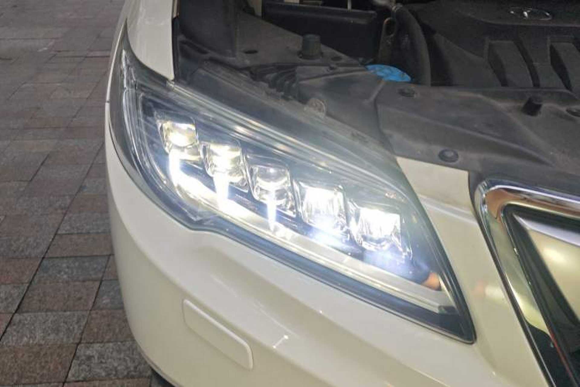 Used Acura RDX 2016 3.0L Two-Wheel-Drive Elite Edition Right Front Headlight
