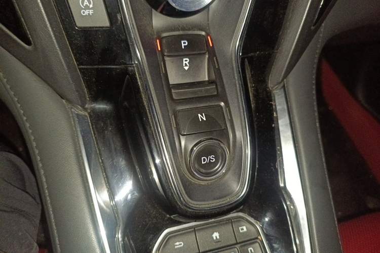 Used Acura RDX 2019 2.0T Diamond Edition · Majestic Version SH-AWD China V Standard Gear Lever