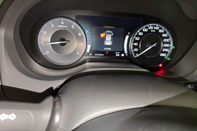 Used Acura RDX 2019 2.0T Luxury Edition China VI Standard Odometer Close Up