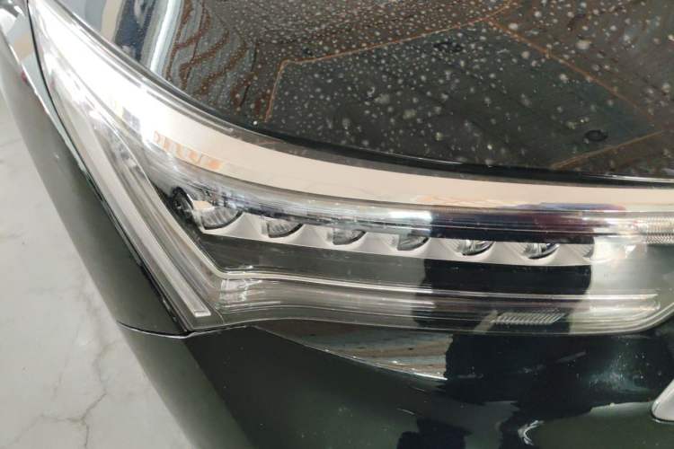Used Acura RDX 2019 2.0T Smart Enjoyment Version SH-AWD China V Standard Right Front Headlight