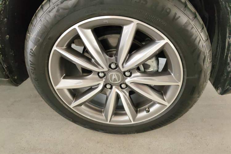 Used Acura RDX 2019 2.0T Smart Enjoyment Version SH-AWD China V Standard Right Front Wheel Hub