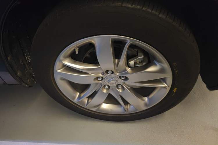 Used Acura RDX 2019 2.0T Prestige Edition SH-AWD China V Standard Right Front Wheel Hub