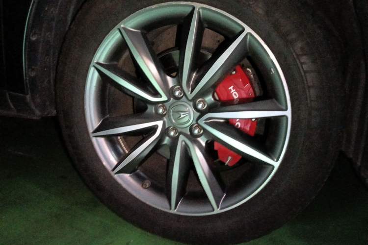 Used Acura RDX 2019 2.0T Luxury Edition China V Standard Right Front Wheel Hub