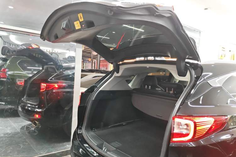 Used Acura RDX 2019 2.0T Smart Enjoyment Version SH-AWD China VI Trunk