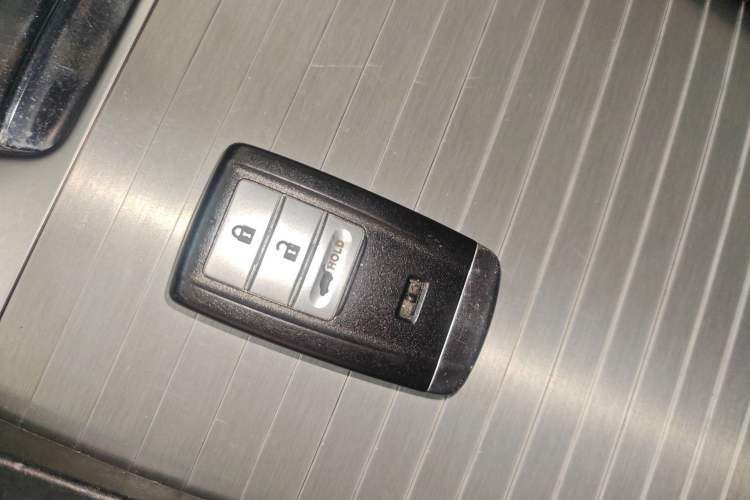 Used Acura RDX 2019 2.0T Smart Enjoyment Version SH-AWD China V Standard Vehicle Key