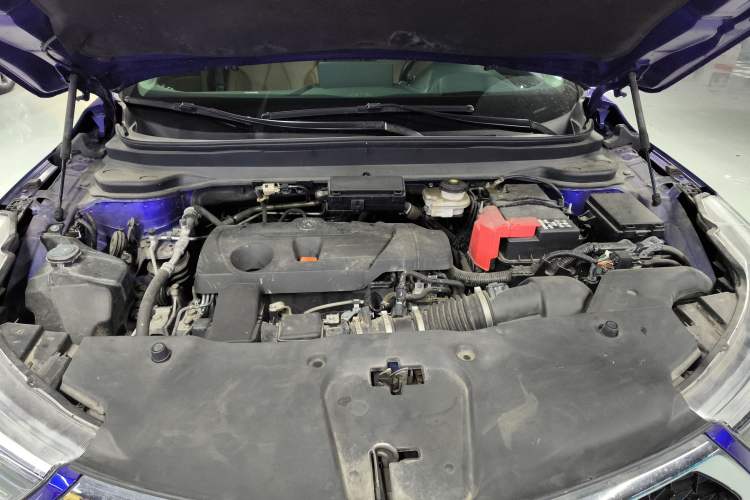 Used Acura RDX 2019 2.0T Luxury Edition China VI Standard Engine Bay