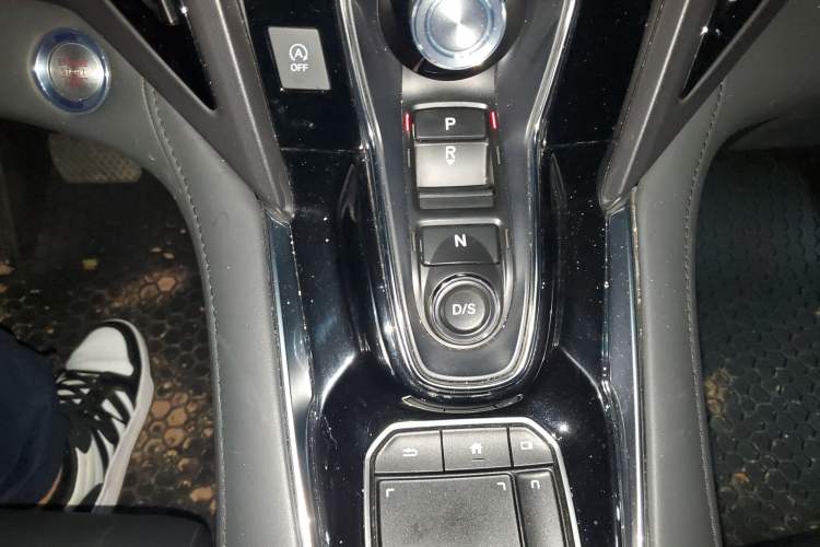 Used Acura RDX 2019 2.0T Smart Enjoyment Version SH-AWD China VI Gear Lever